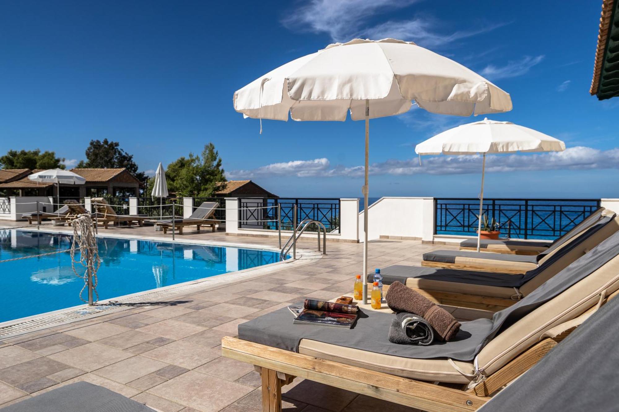 Sunset Premium Studio 7 Ayios Nikitas Bagian luar foto